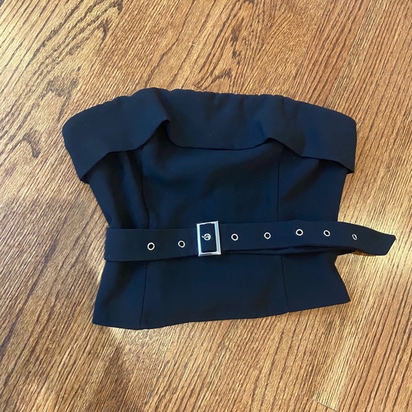 NWOT Revolve superdown Strapless Belted Top - Picture 9 of 14